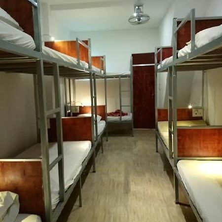Tony Central Hostel Luang Prabang Ngoại thất bức ảnh