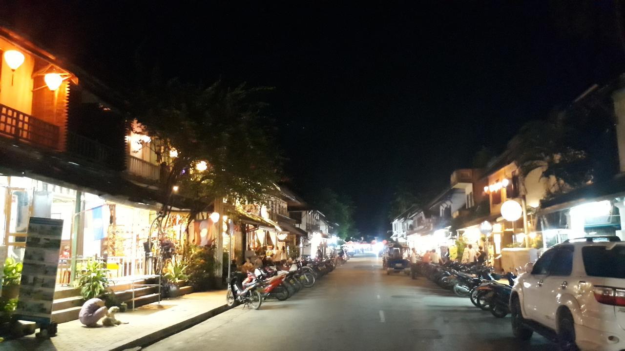 Tony Central Hostel Luang Prabang Ngoại thất bức ảnh