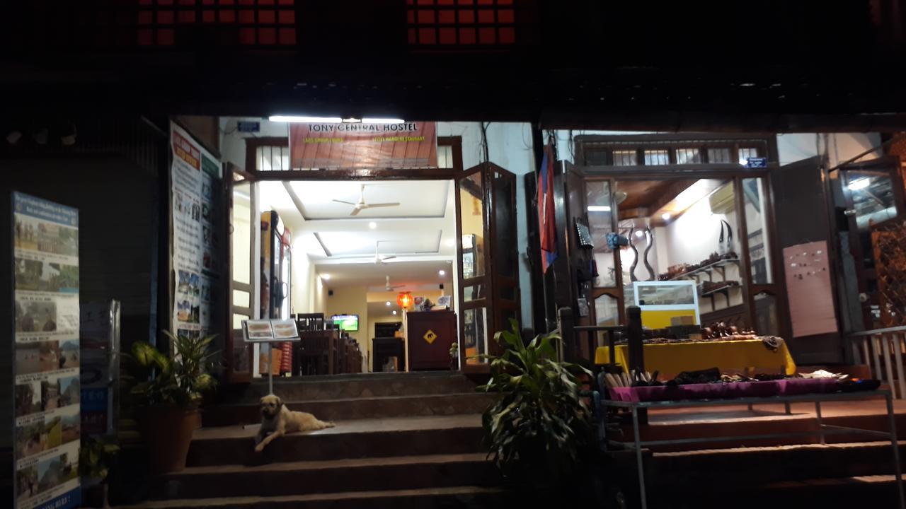 Tony Central Hostel Luang Prabang Ngoại thất bức ảnh