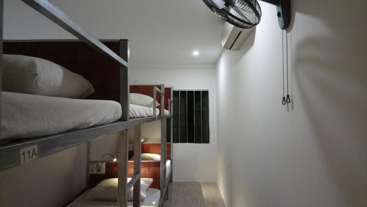 Tony Central Hostel Luang Prabang Ngoại thất bức ảnh